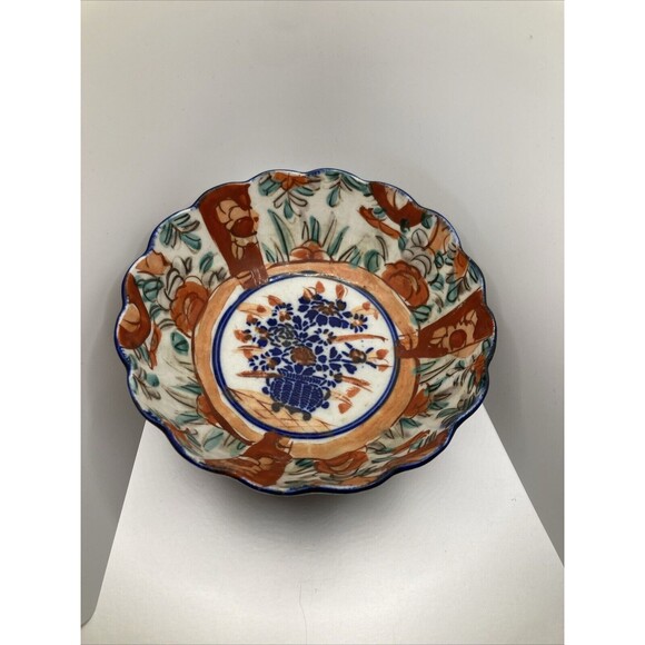 Vintage Japanese Imari Bowl Porcelain Round Scalloped Edges Pedestal 6" x 2.5" - Picture 2 of 15